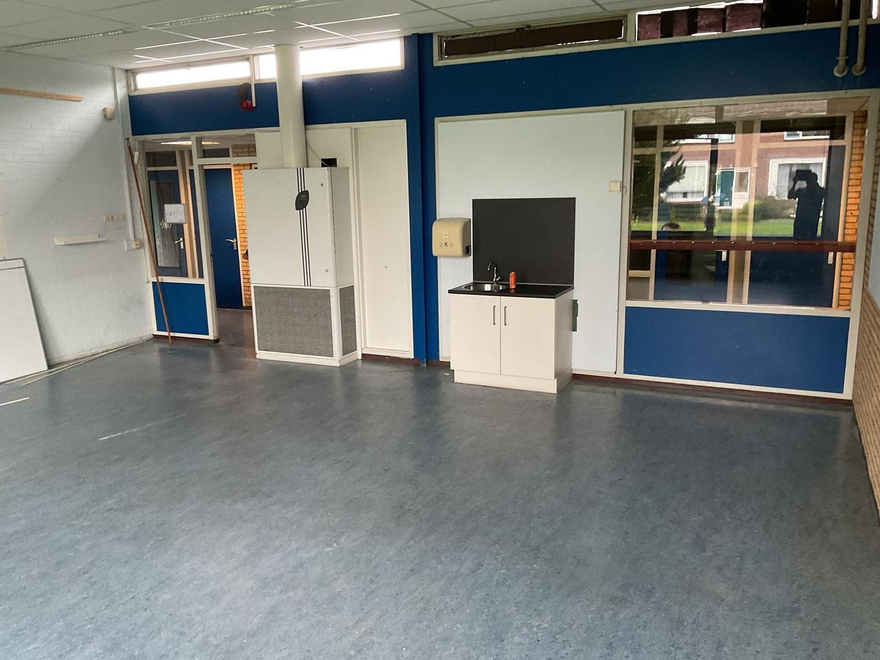 Anti-squat premises of 60 m2 in Krimpen - Image 3