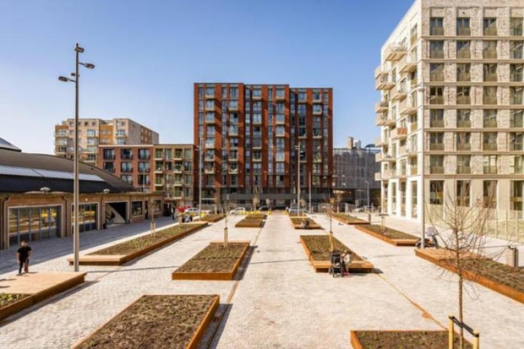 Gemeubileerd 2-kamerappartement met balkon - Afbeelding 1