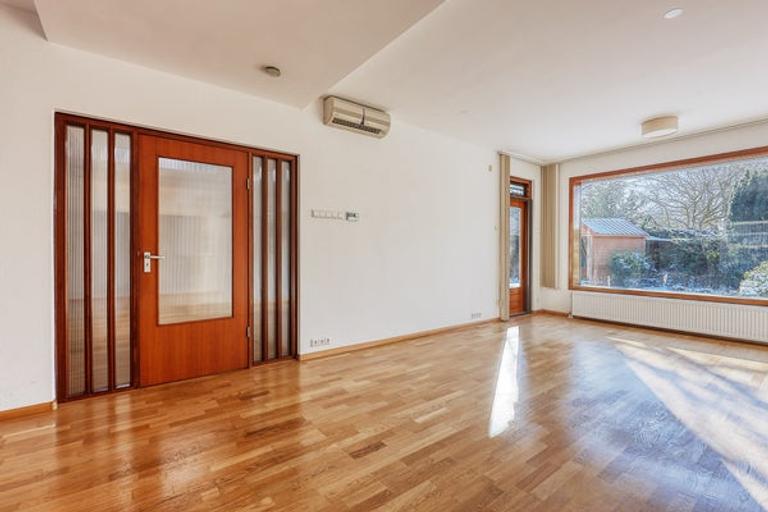 Gelijkvloerse bungalow met zonnige tuin - Afbeelding 6