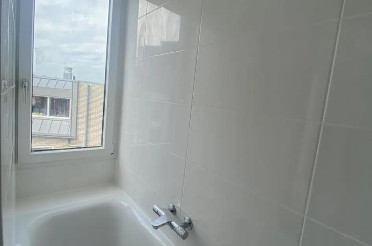 Gasloos 2-kamerappartement met loggia - Afbeelding 10