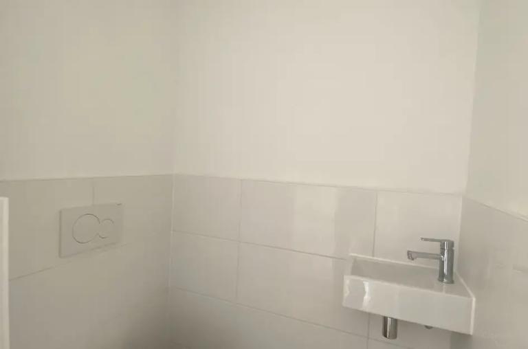 Gasloos 2-kamerappartement met loggia - Afbeelding 11
