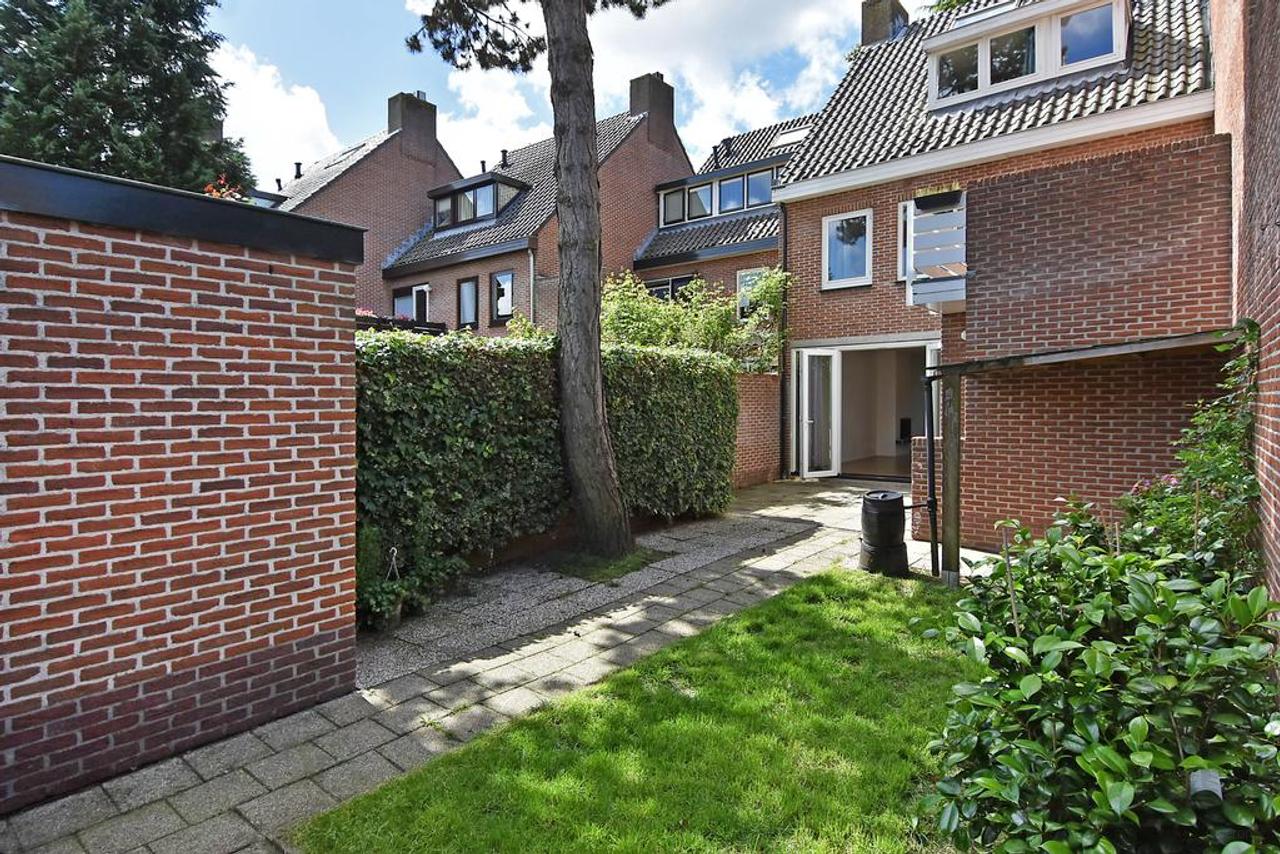 Huis met 6 slaapkamers en garage - Afbeelding 11