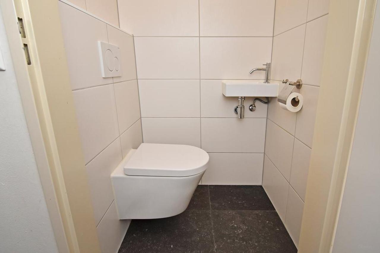 Huis met 6 slaapkamers en garage - Afbeelding 17