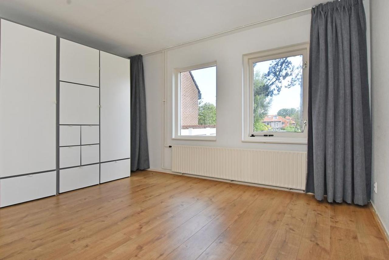 Huis met 6 slaapkamers en garage - Afbeelding 24