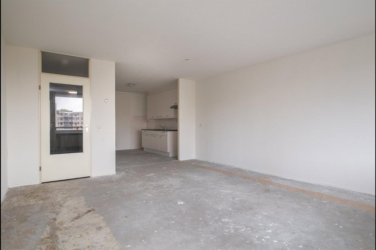89 m2 appartement met balkon in Slotervaart - Afbeelding 6
