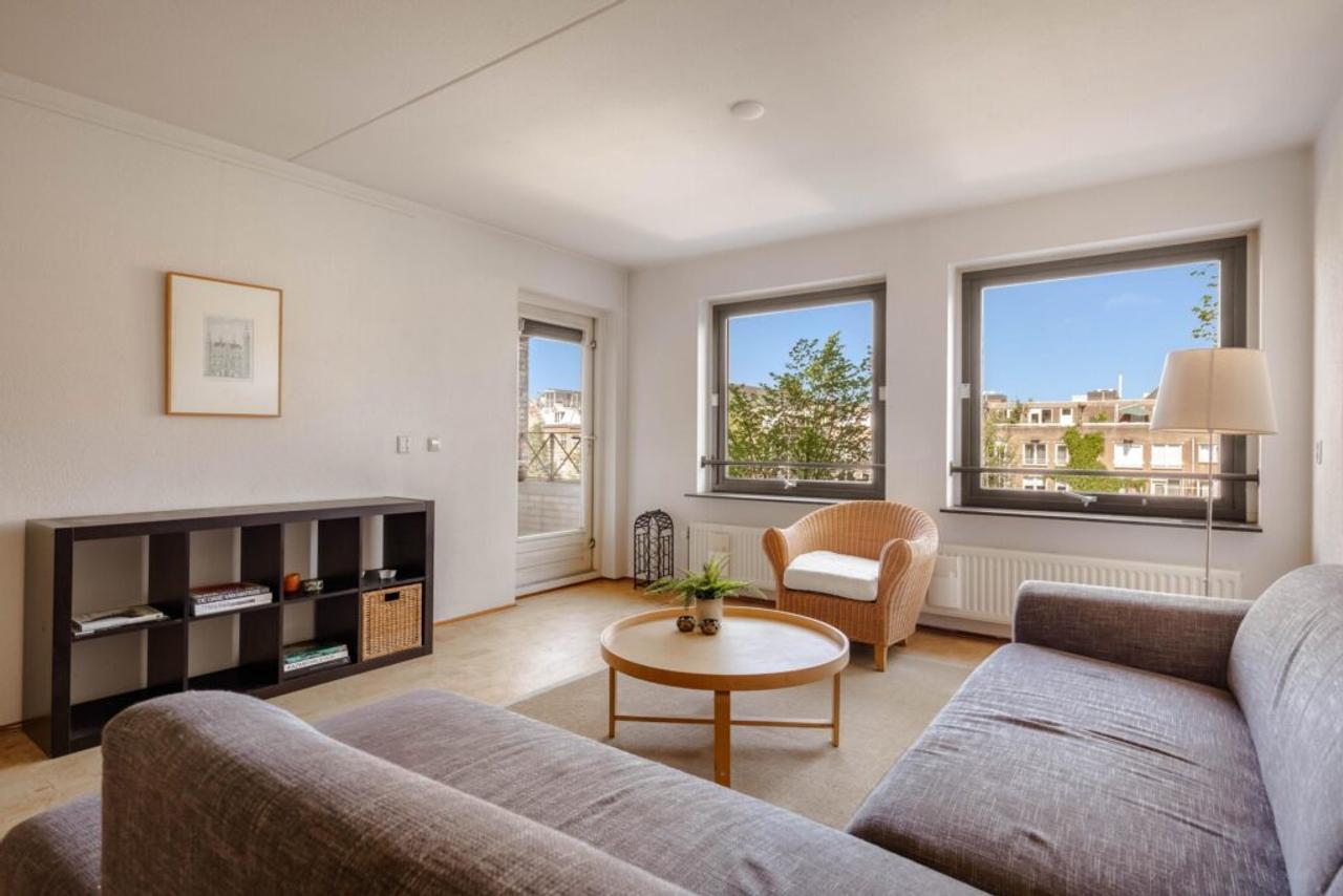 87 m² appartement met balkon aan de gracht - Afbeelding 4