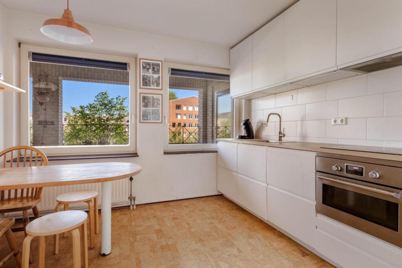 87 m² appartement met balkon aan de gracht - Afbeelding 8