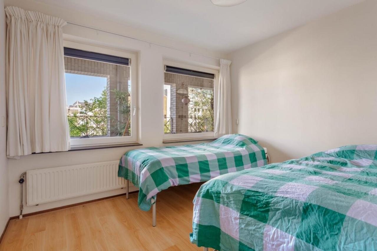 87 m² appartement met balkon aan de gracht - Afbeelding 14