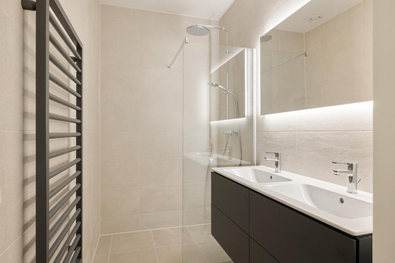 Nieuw 3-kamerappartement in Hyde Park - Afbeelding 3