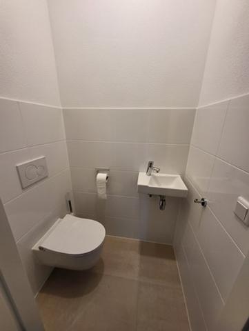 Gas-free family home with 5 bedrooms - Image 3
