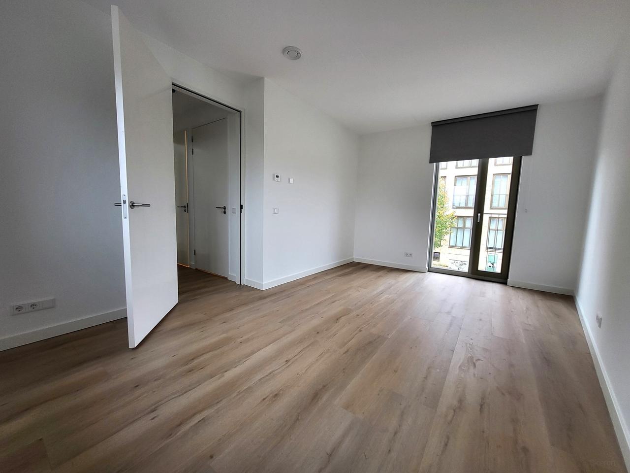 Gas-free family home with 5 bedrooms - Image 12