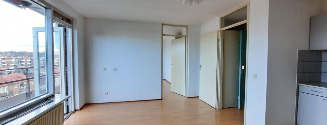 Apartment with balcony in Heerlerheide - Image 2