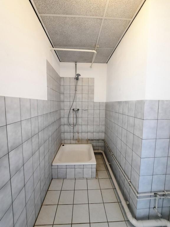 Apartment with balcony in Heerlerheide - Image 12