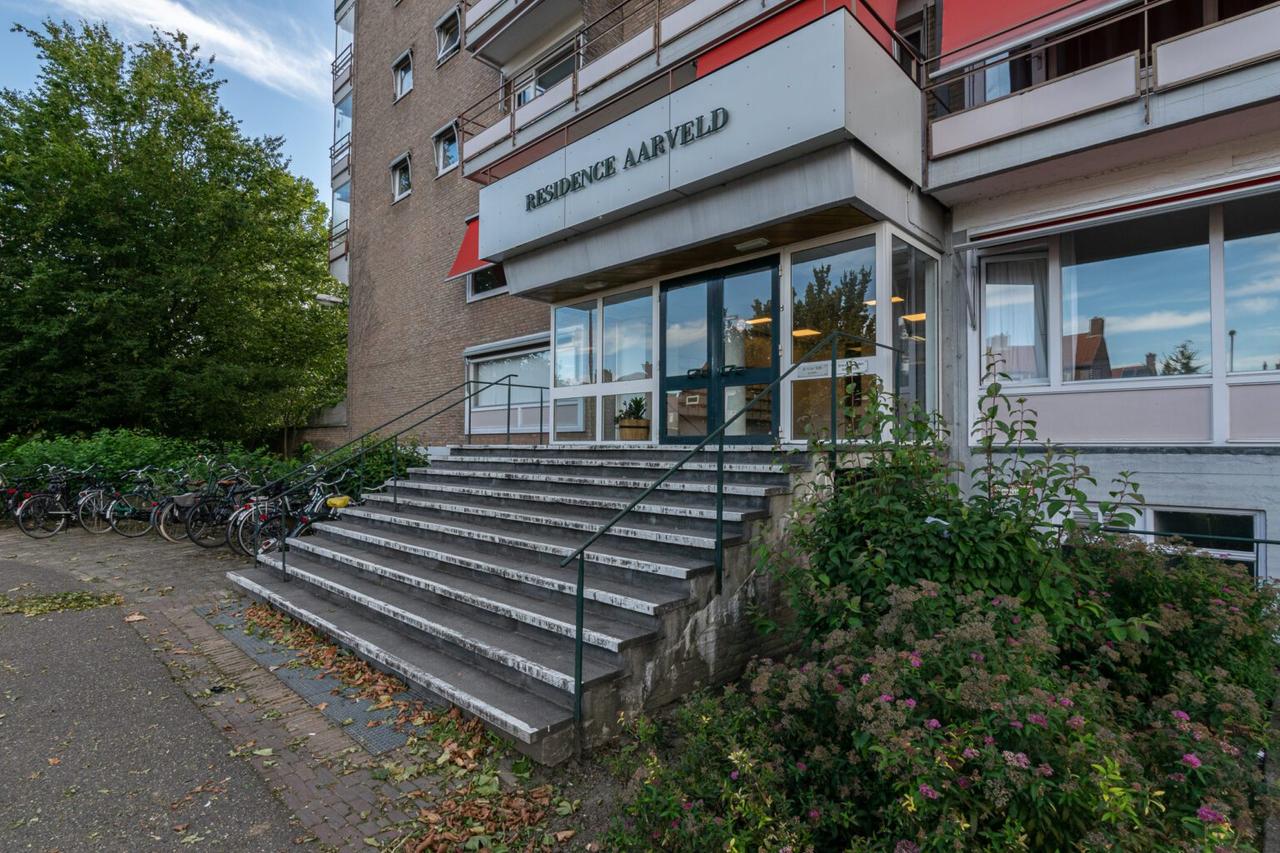 Apartment with balcony in Heerlerheide - Image 18