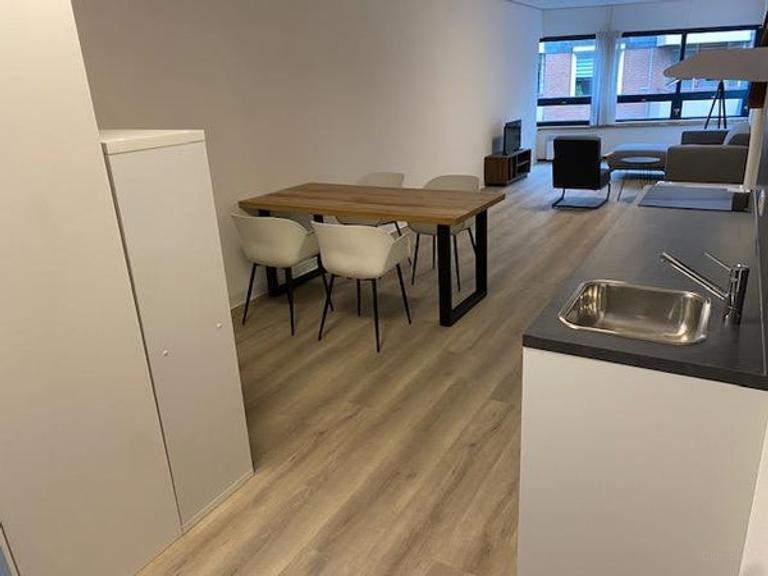 Gemeubileerd appartement in hartje Weert - Afbeelding 9
