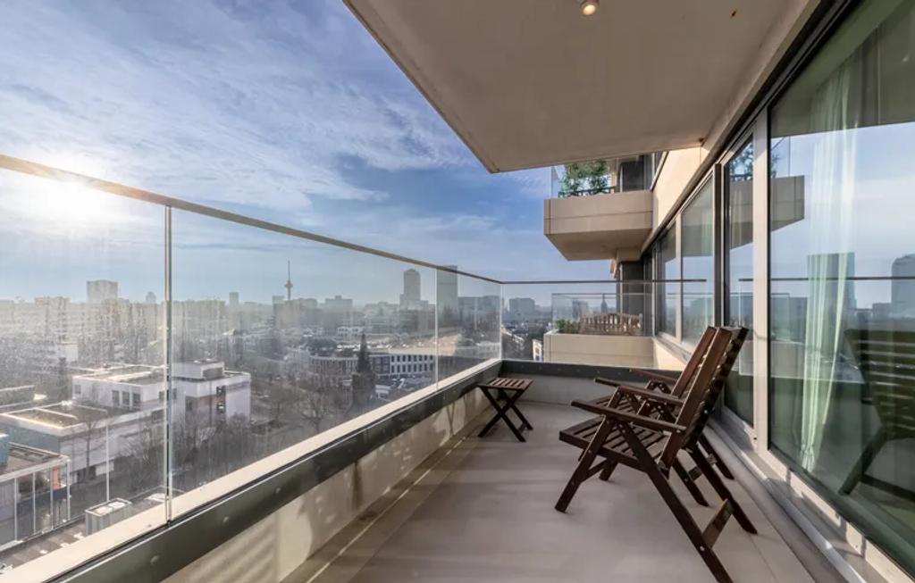 Gemeubileerd appartement met zonnig balkon - Afbeelding 3