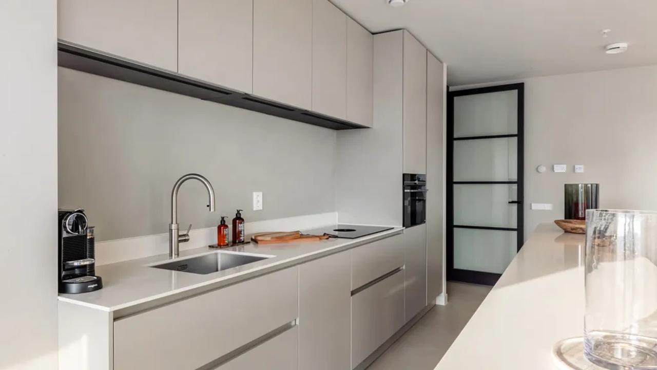 Gemeubileerd appartement met zonnig balkon - Afbeelding 18