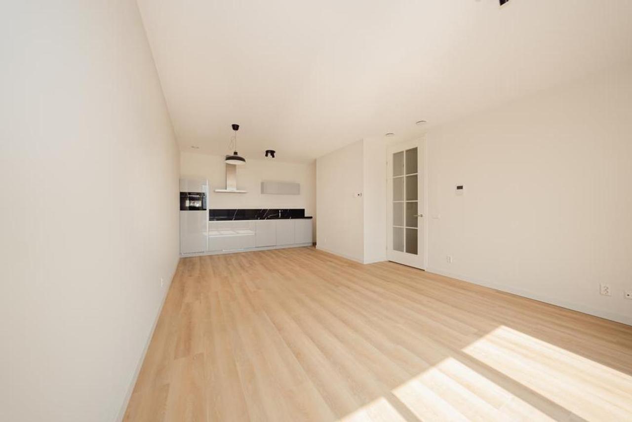 3-kamerappartement met balkon in Hyde Park - Afbeelding 8