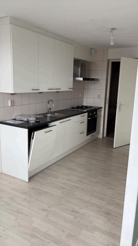119 m² woonhuis met balkon in Diemen - Afbeelding 3