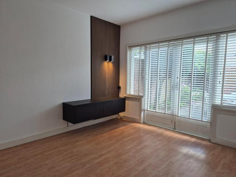 Begane grond appartement met tuin - Afbeelding 2