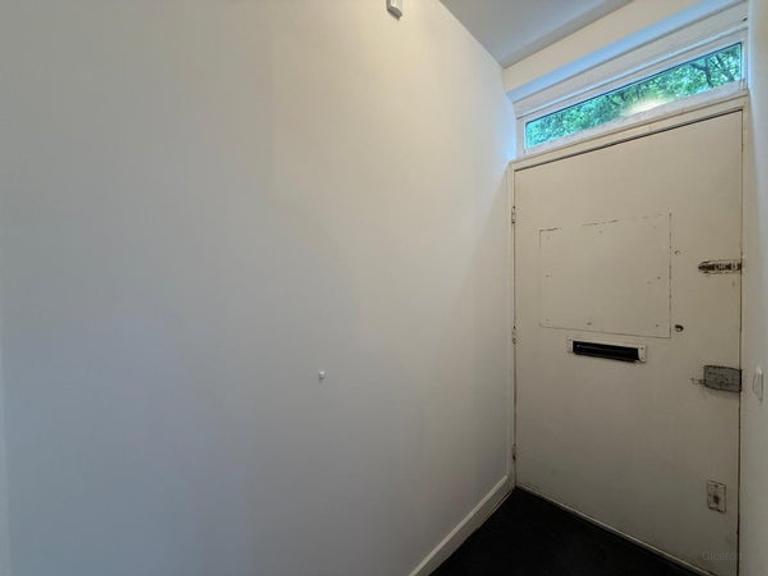 2-slaapkamer appartement met tuin - Afbeelding 8
