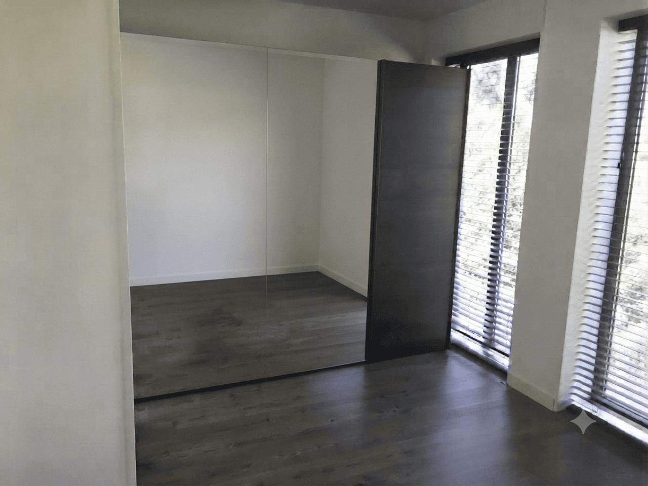 Bright loft with balcony in Tilburg - Image 8