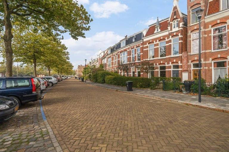 Woonschip met dekterras aan Emmakade - Afbeelding 1