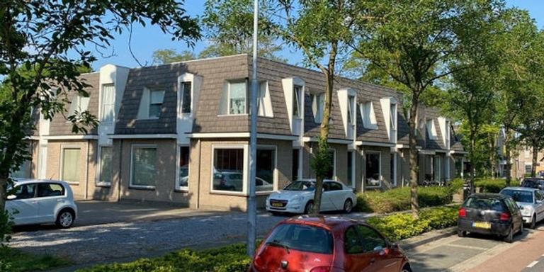Apartment with garden and parking - Image 16