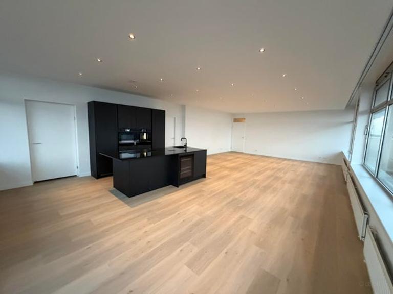 170 m2 Penthouse with 2 Roof Terraces - Image 4