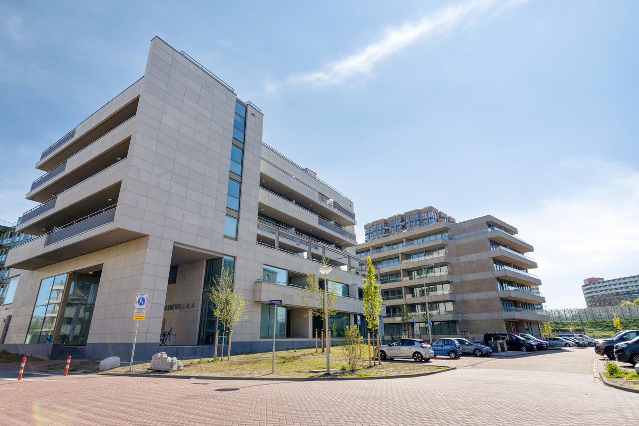 Nieuw 2-kamerappartement met groot balkon - Afbeelding 1