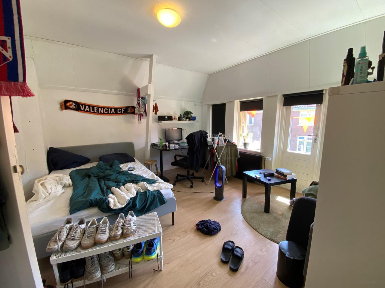 Kamer met dakterras in Indische Buurt - Afbeelding 2