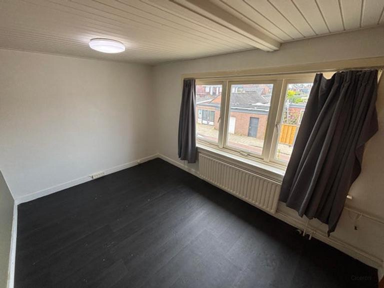 4-slaapkamer studentenhuis met tuin - Afbeelding 7