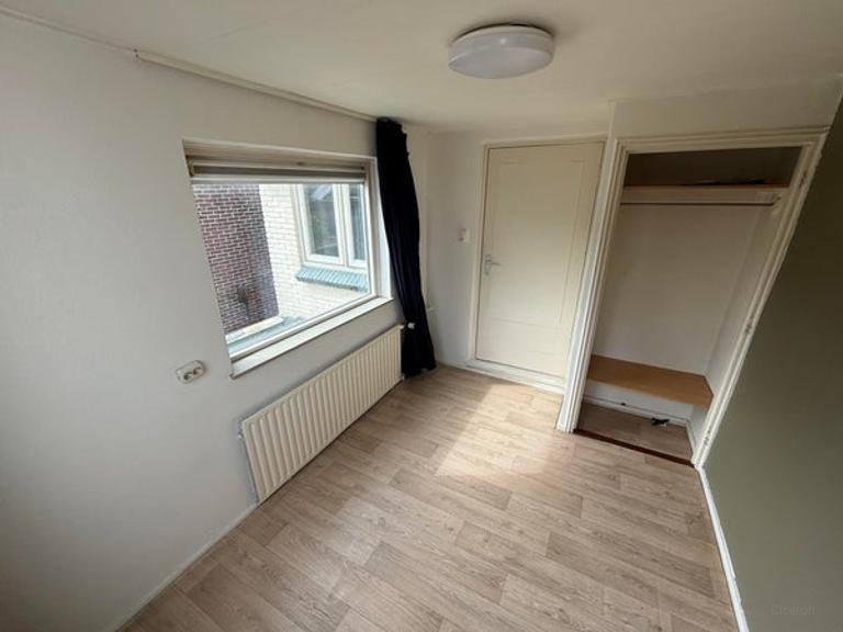 4-slaapkamer studentenhuis met tuin - Afbeelding 9