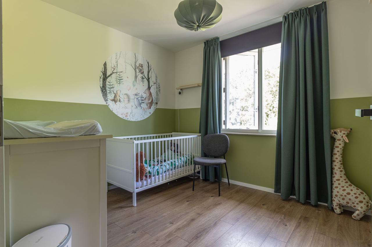Furnished family home with large garden - Image 16