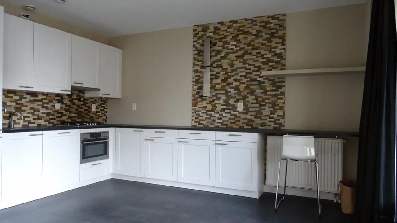 3-kamerappartement met eigen parkeerplaats - Afbeelding 3