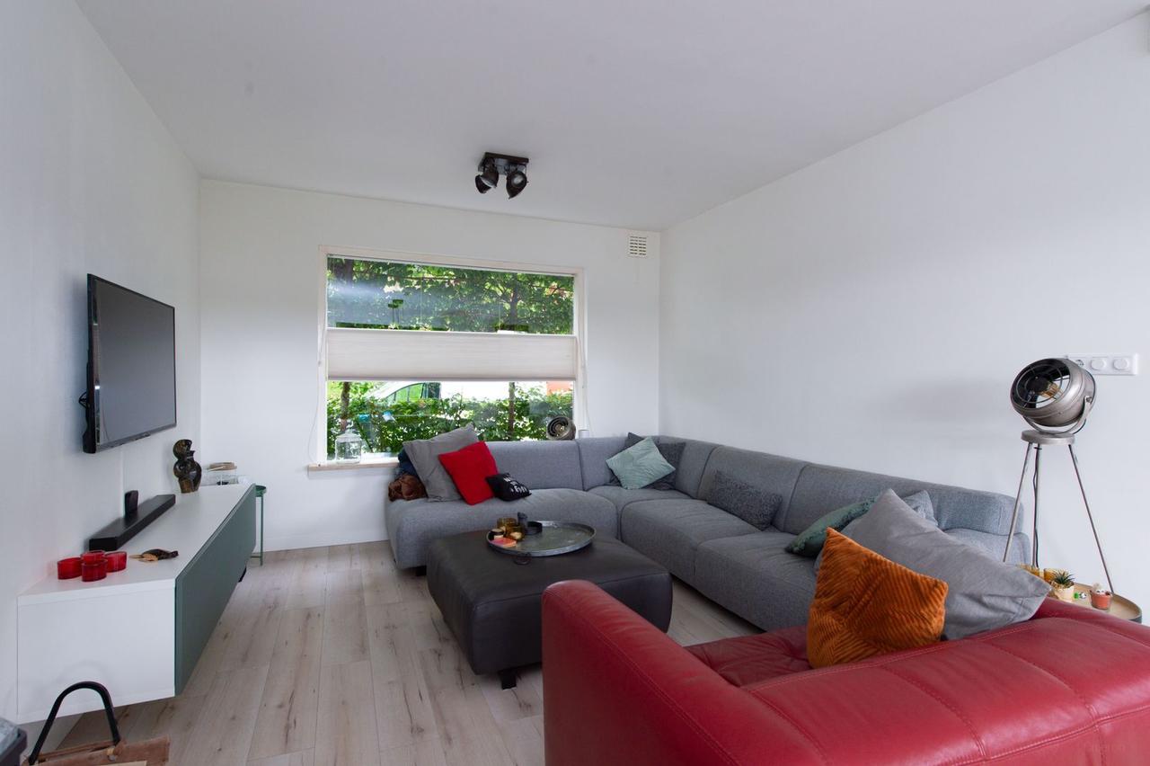 Furnished house with garden in the city center - Image 10