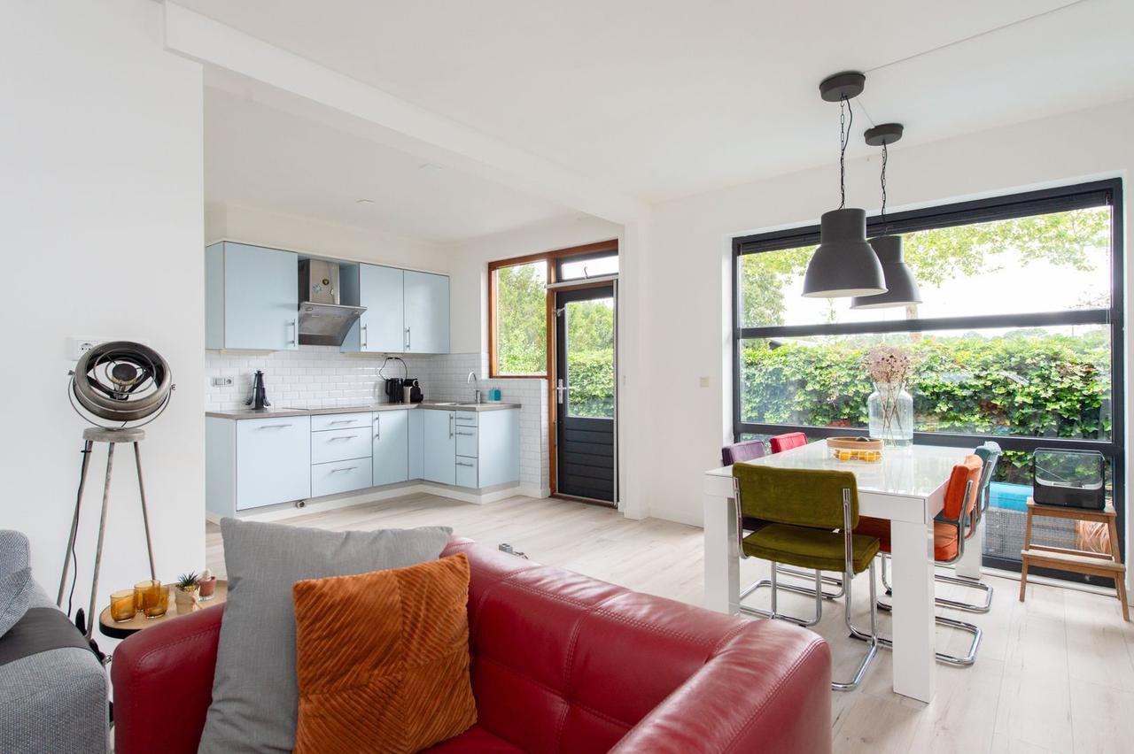 Furnished house with garden in the city center - Image 20