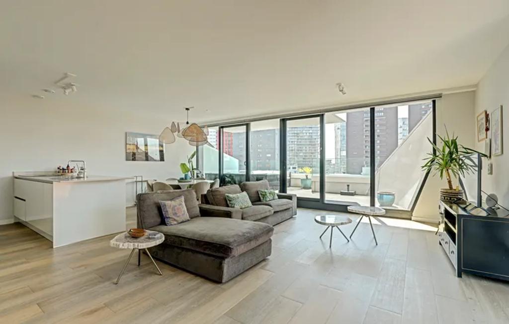 Gemeubileerd appartement met groot terras - Afbeelding 3