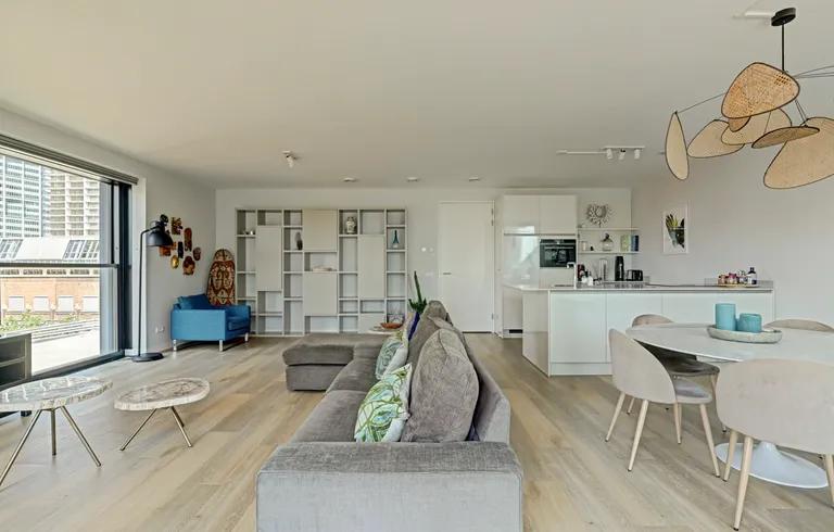 Gemeubileerd appartement met groot terras - Afbeelding 4