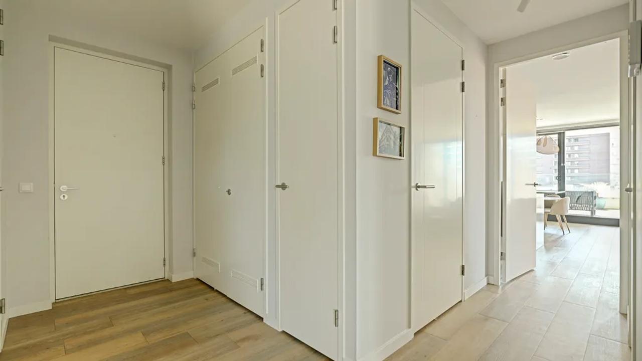 Gemeubileerd appartement met groot terras - Afbeelding 16