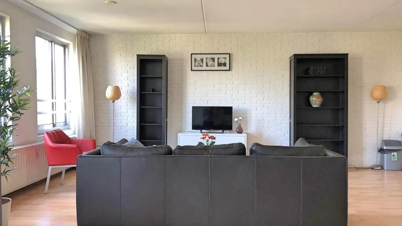 Gemeubileerd 3-kamerappartement bij Rotterdam Centraal - Afbeelding 4
