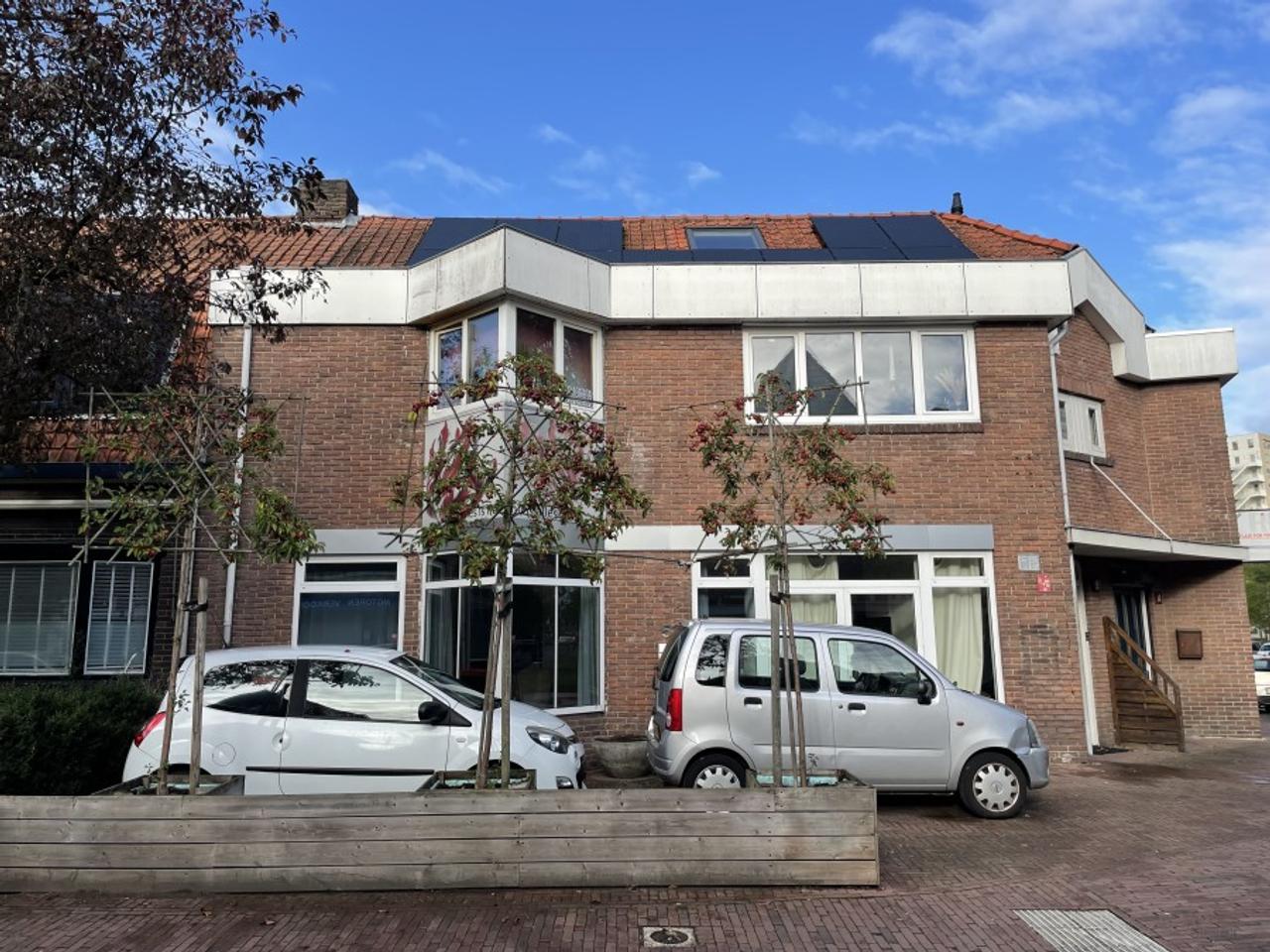 Kamer van 23 m2 met eigen keuken - Afbeelding 1