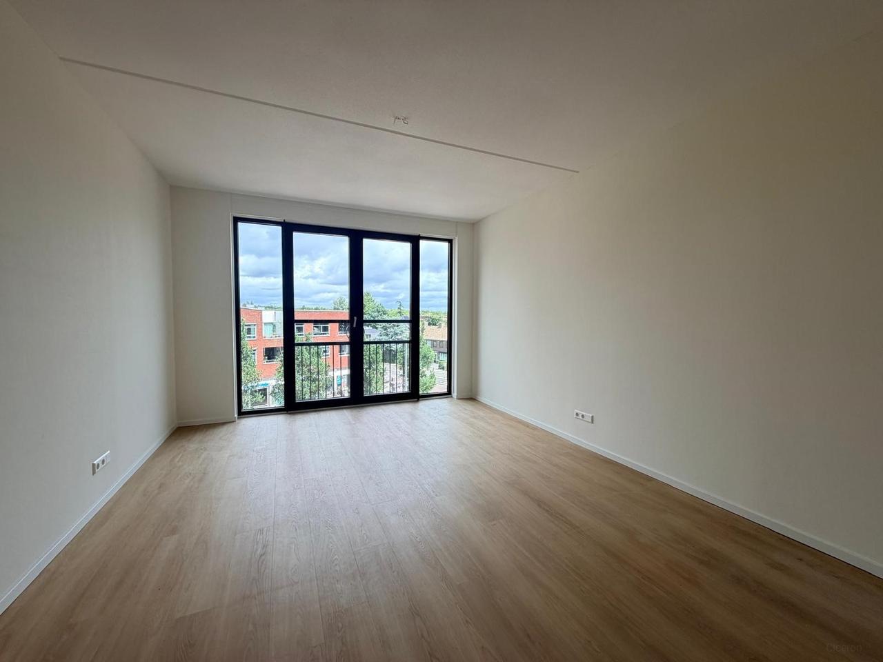 Nieuwbouwappartement met balkon en parkeerplek - Afbeelding 2