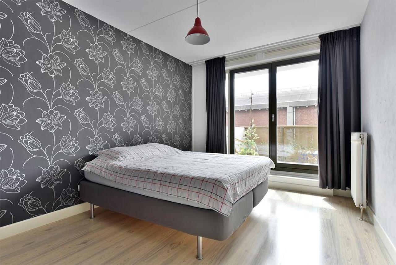 Corner apartment with balcony and parking space - Image 13