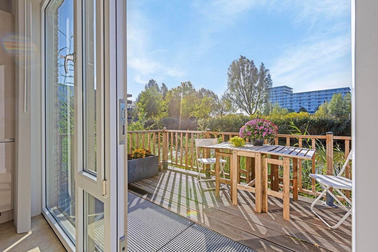 Woning aan het water met terras - Afbeelding 14