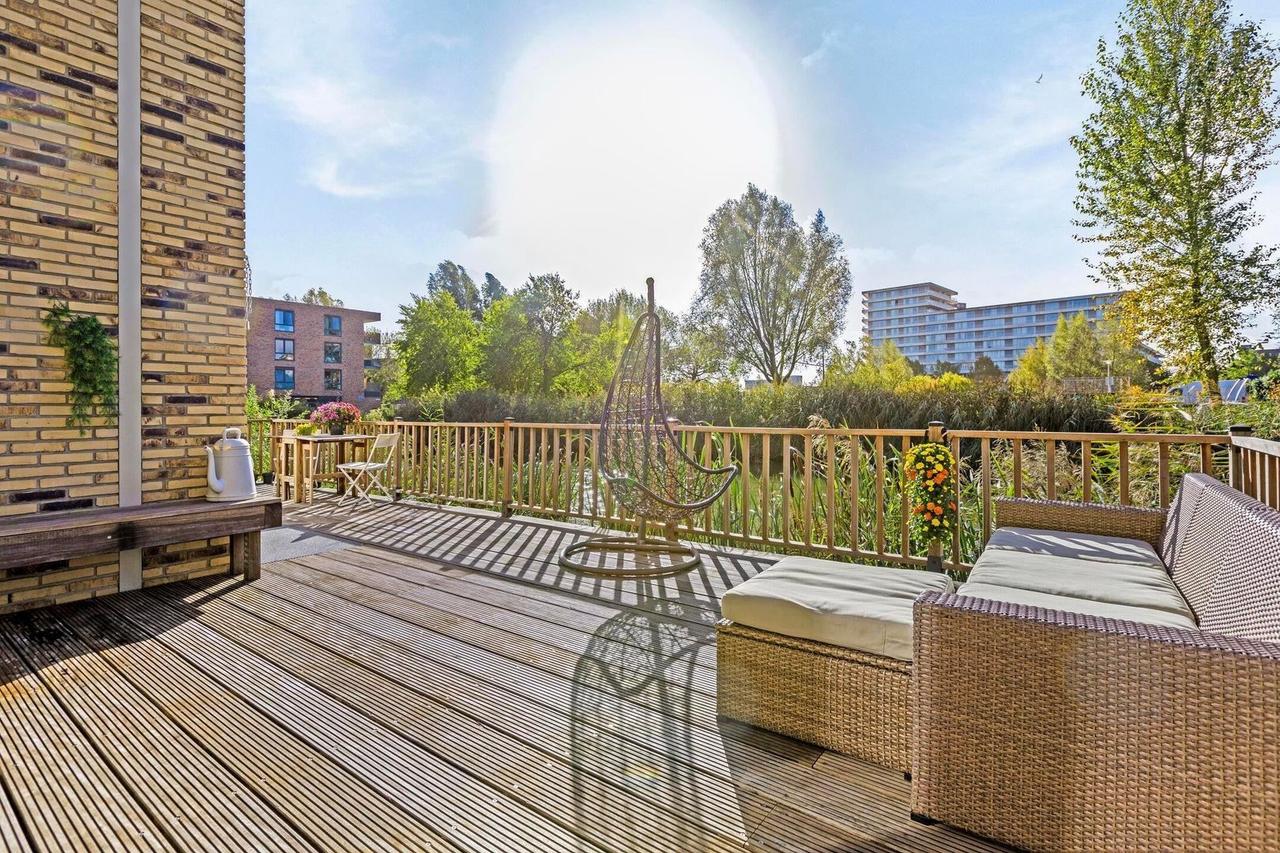 Woning aan het water met terras - Afbeelding 15