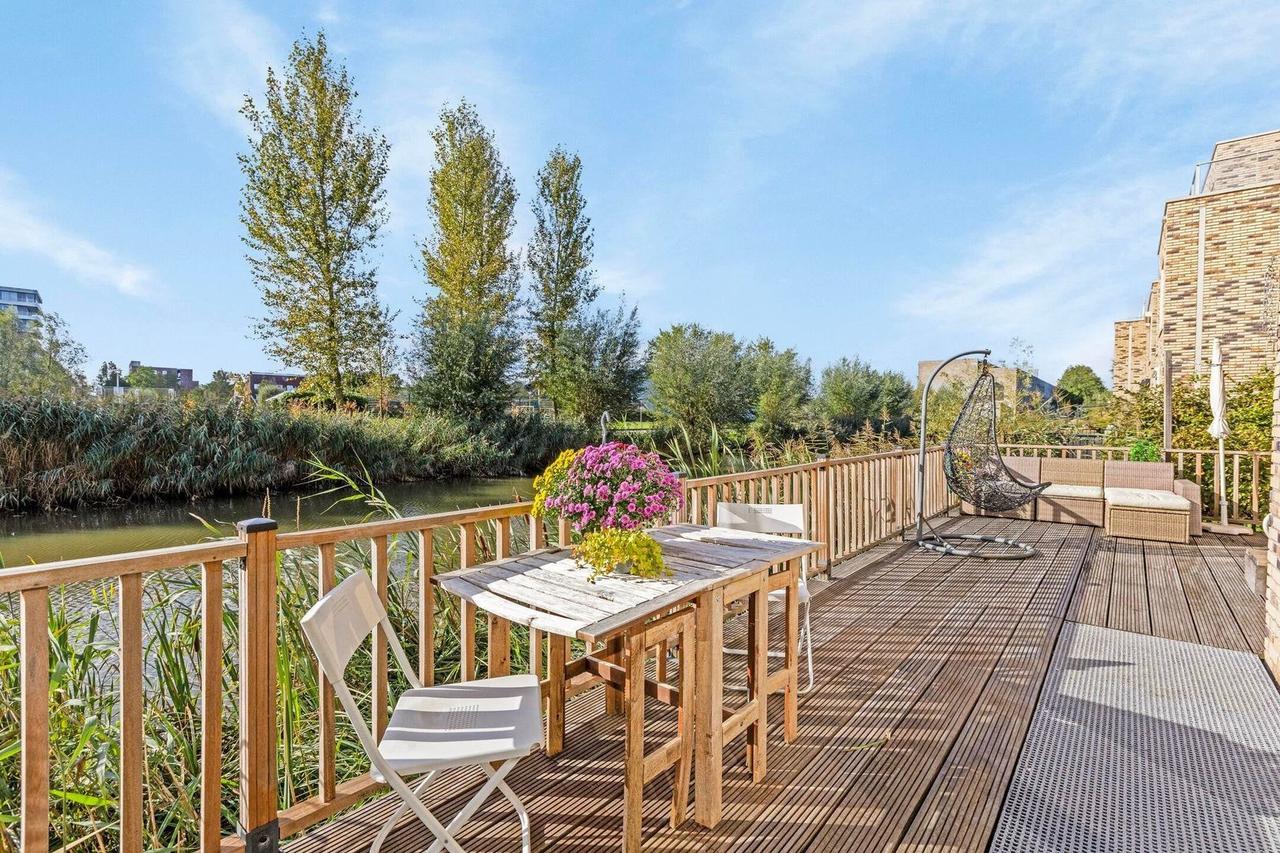Woning aan het water met terras - Afbeelding 17