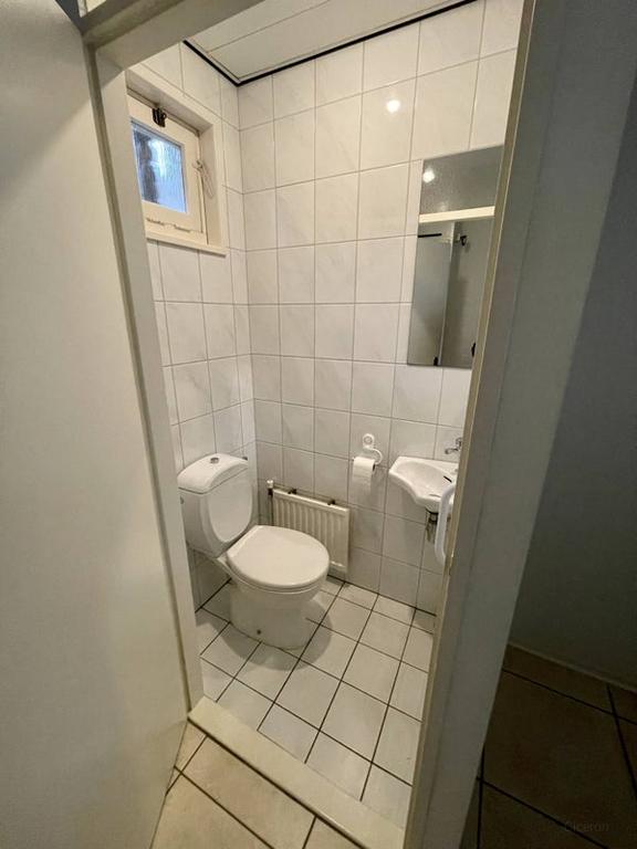 Terraced house with 5 bedrooms and garden - Image 14