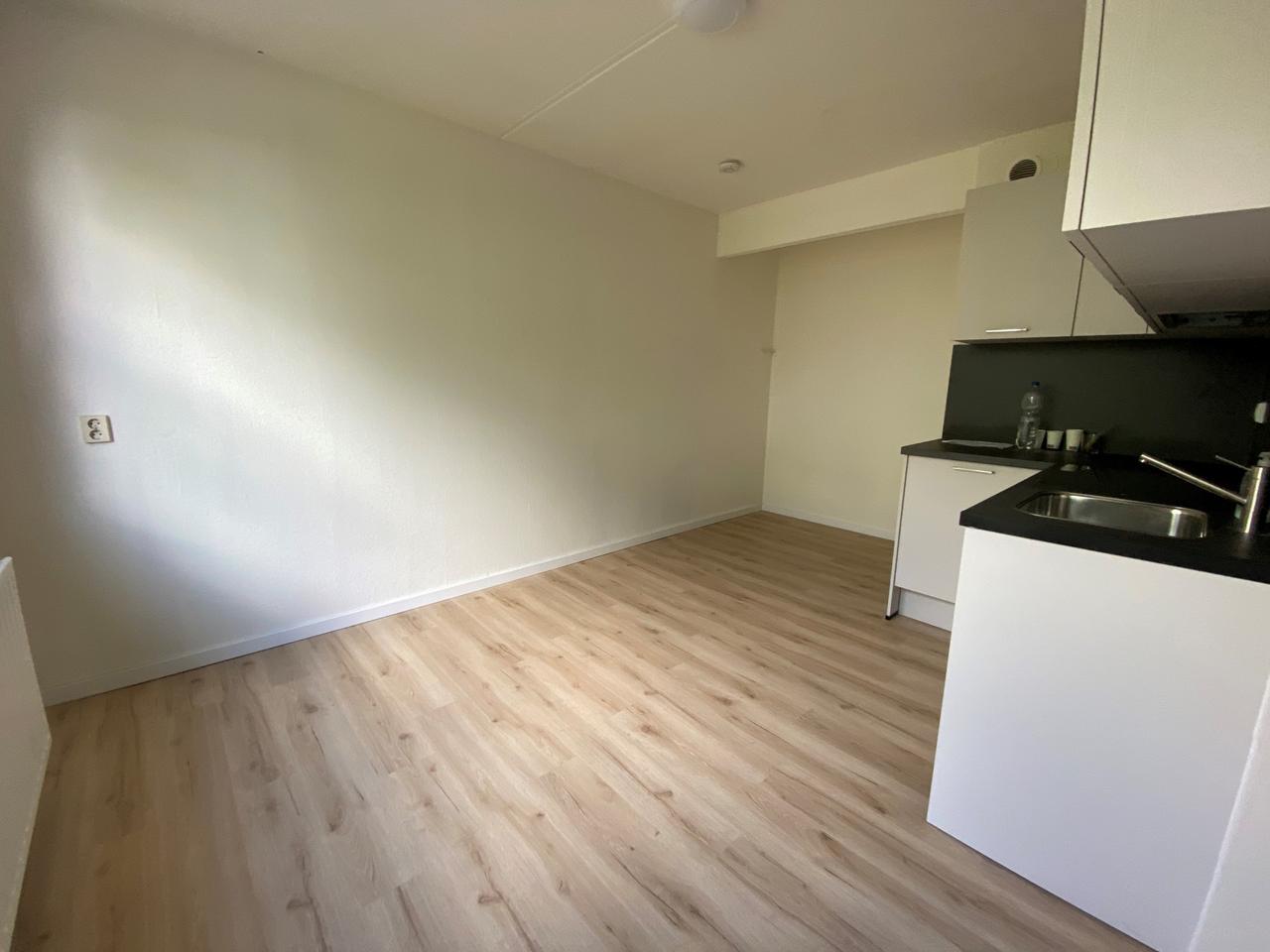 Studentenkamer met balkon in Groningen - Afbeelding 4