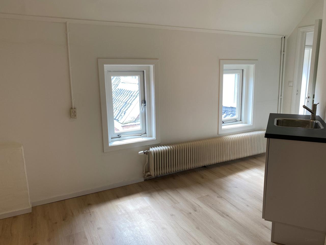 Vijf studentenkamers met woonkamer - Afbeelding 11
